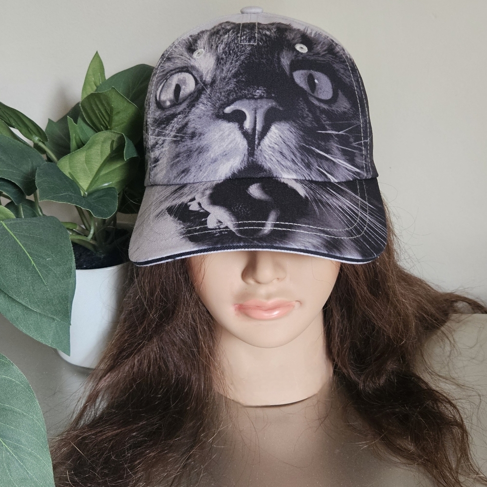 Tory Burch nwt Cat Print adjustable baseball hat cap limited-edition Animal